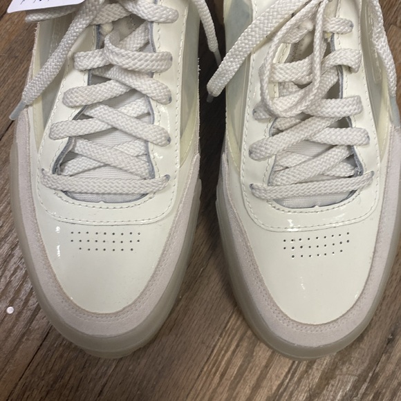 Cardi B translucent Reebok runners white shiny - Picture 4 of 6